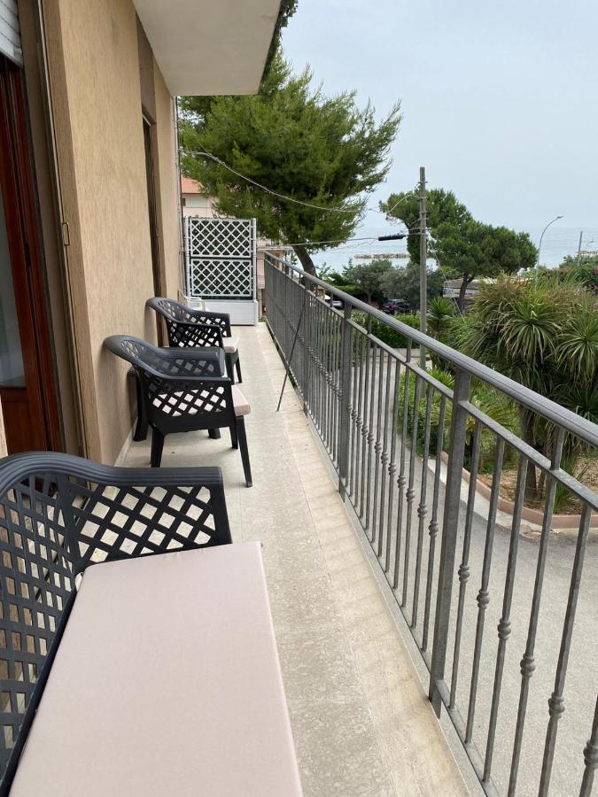 La Marinella Apartment Massignano Bagian luar foto